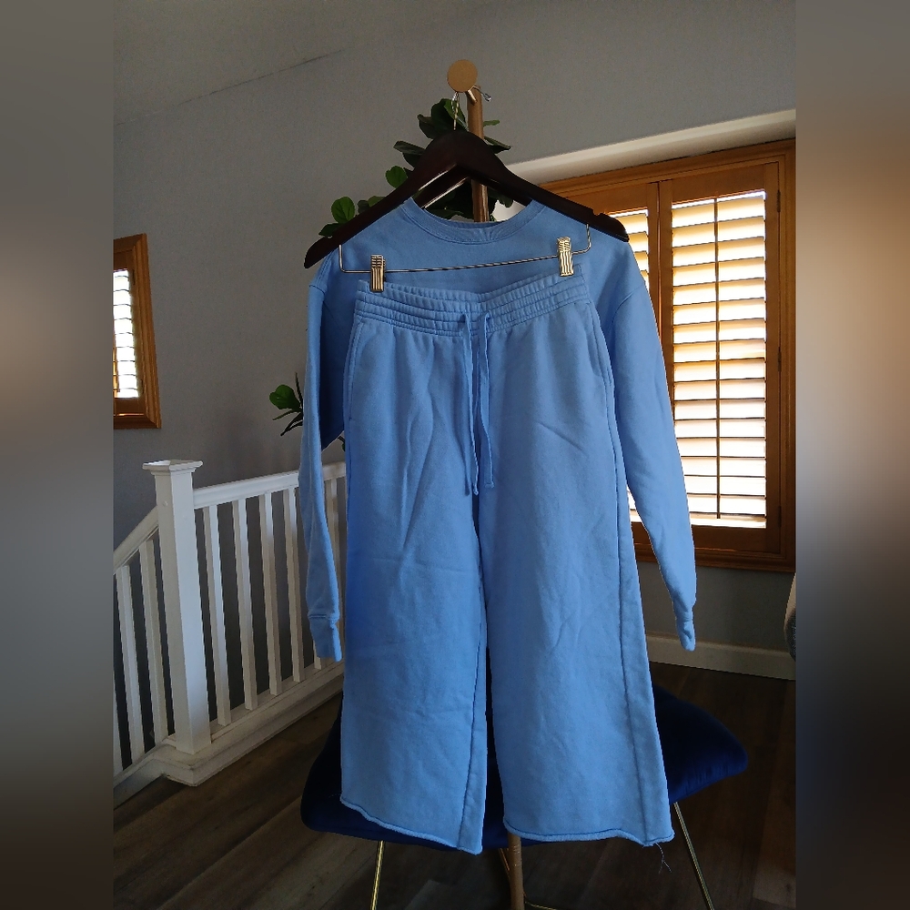 Girlfriend Collective 50/50 Set Sweatpants with matching Sweatshirt. Size XS